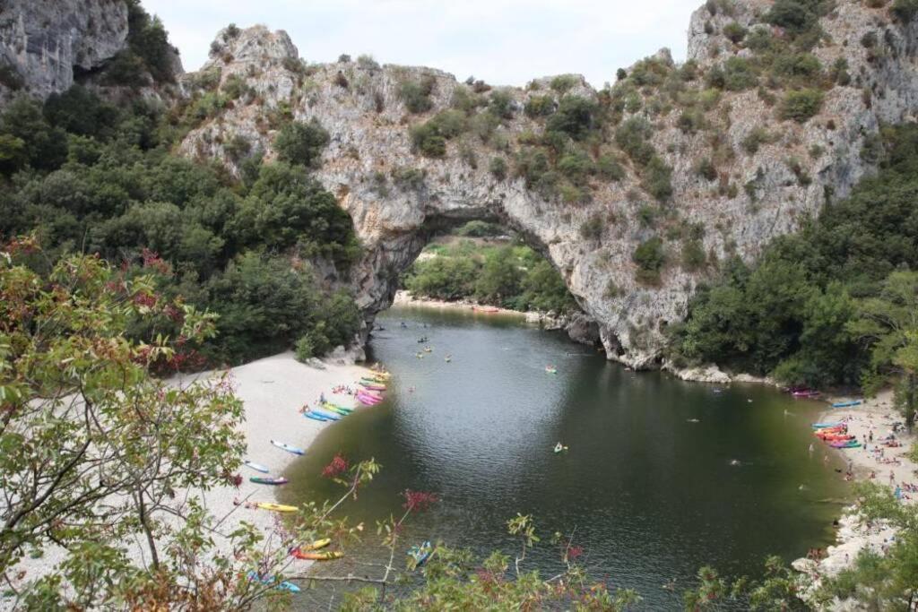 Retour à l'essentiel dans le parc national Vila Saint-Andre-Capceze Exterior foto